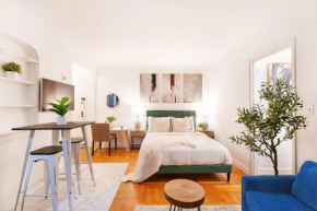 105-1G Studio in Park Ave Location